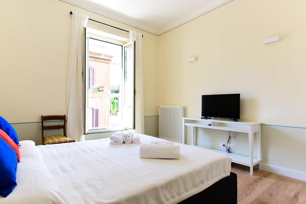 Bright And Comfy 3 Bedroom Apt In Monti Рим Екстер'єр фото